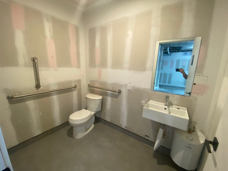 More Photos Of 488 Marcus Garvey Blvd, Brooklyn Apartments For Lease