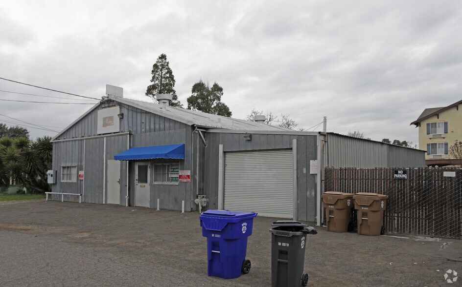 Primary Photo Of 2412 3rd St, Napa Warehouse For Lease