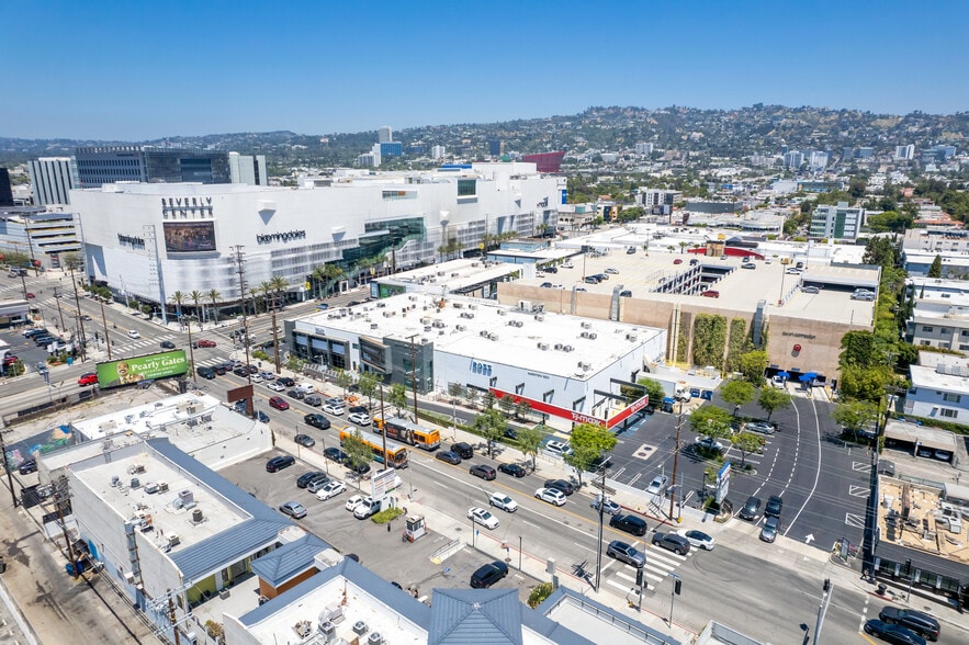 More Photos Of 100 S La Cienega Blvd, Los Angeles Unknown For Lease