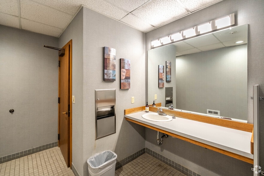 More Photos Of 7981 168th Ave NE, Redmond Office For Lease