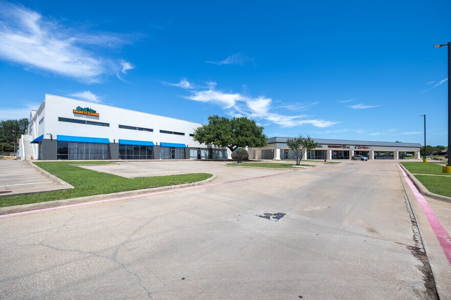 More Photos Of 113-217 Harwood Rd, Hurst Unknown For Lease