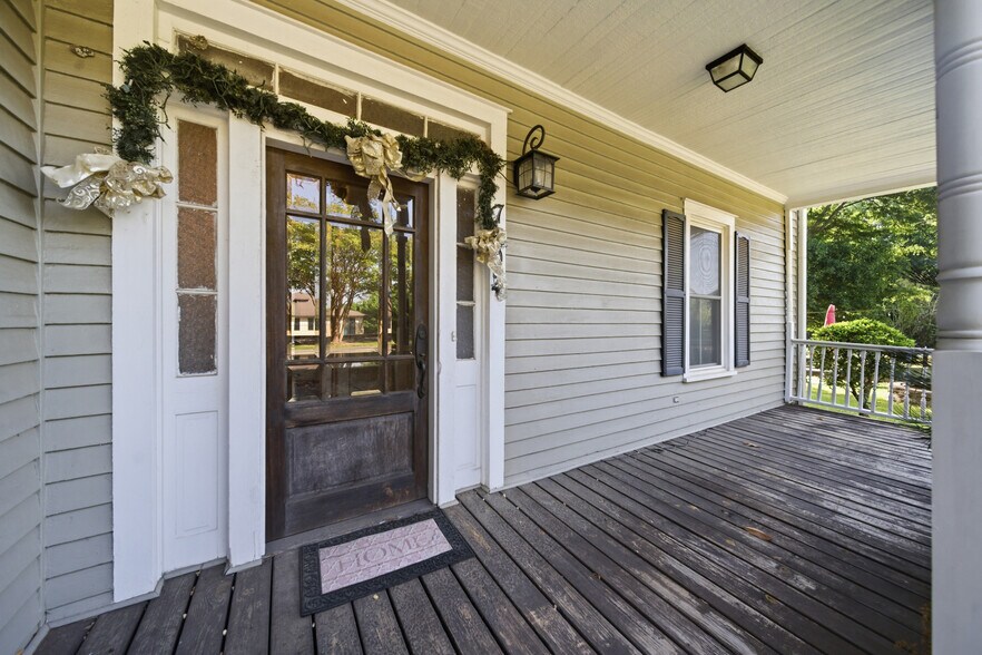 More Photos Of 7302 Woodrow St, Irmo Office Residential For Sale