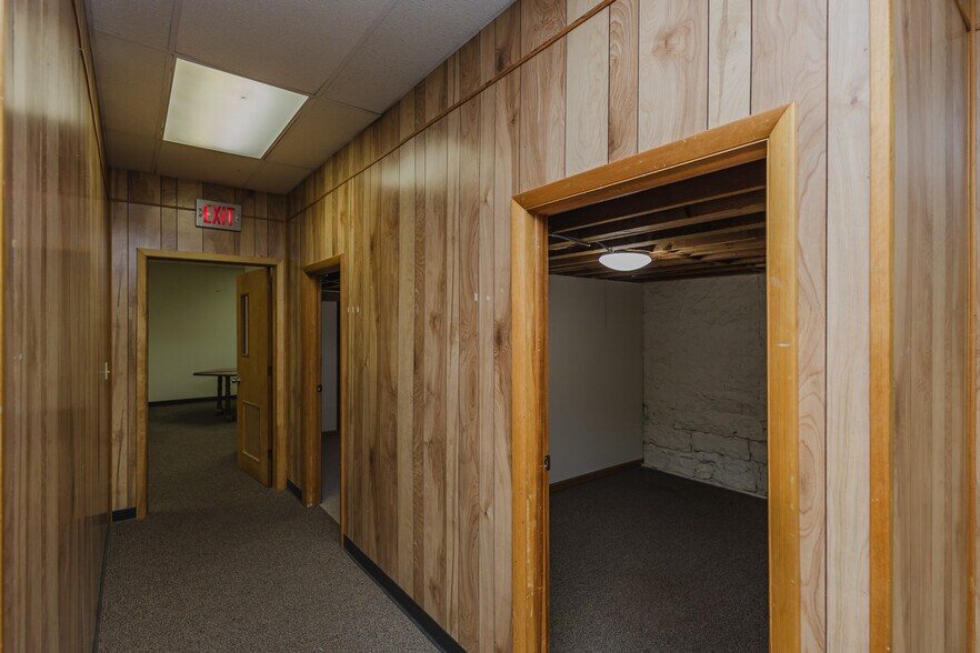 More Photos Of 722 N Main St, Newton Office For Sale