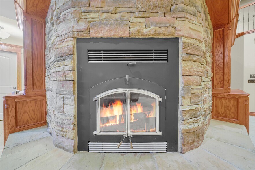 More Photos Of Highway 58, Medicine Park Supermarket For Sale