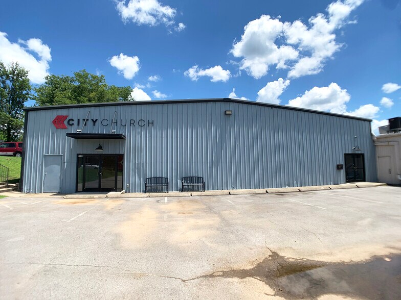 More Photos Of 115-123 SE Broad St, Murfreesboro Unknown For Lease