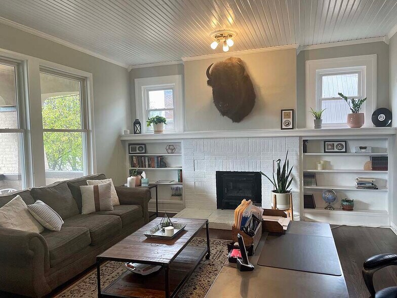 More Photos Of 223 E Market St, Johnson City Religious Facility For Lease