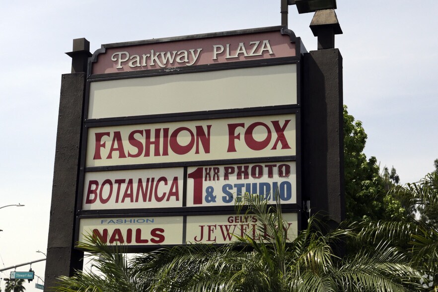 More Photos Of 14001-14005 Ramona Blvd, Baldwin Park Storefront For Lease