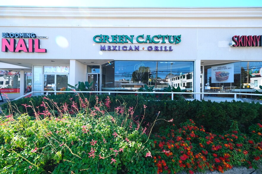 Primary Photo Of 191-219 Mineola Ave, Roslyn Heights Unknown For Lease