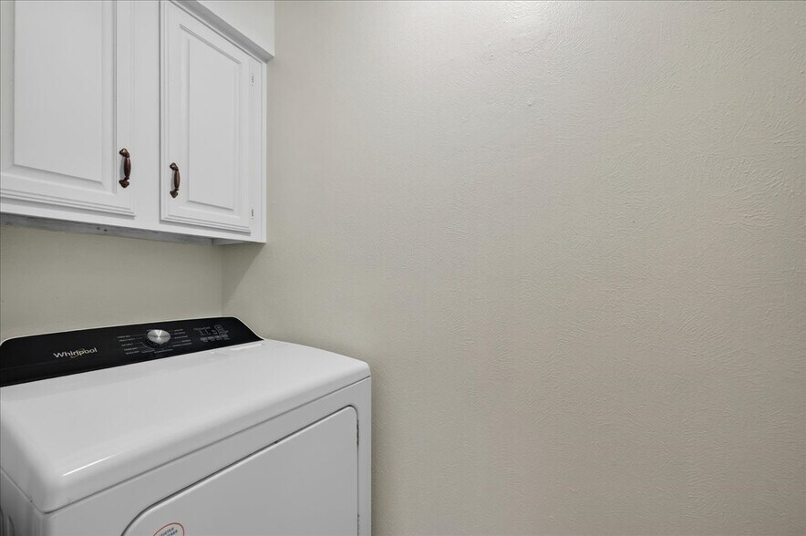 More Photos Of 210-212 Saint Marys Pl, Rockwall Apartments For Sale