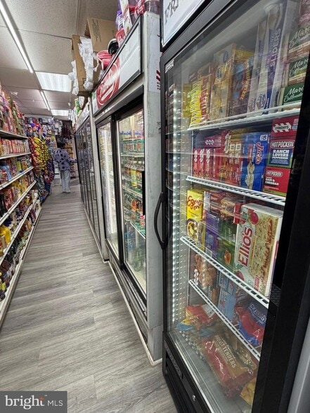 More Photos Of 1431 S 58th St, Philadelphia Storefront Retail Residential For Sale