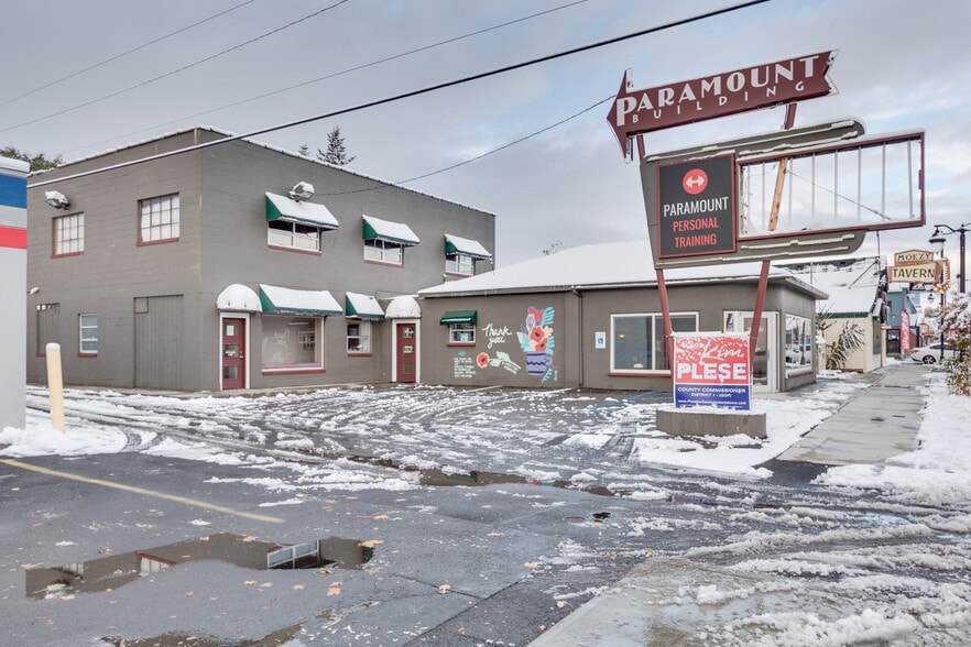 More Photos Of 2713-2715 N Monroe St, Spokane Office Residential For Lease