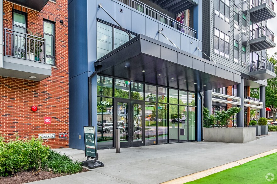 More Photos Of 5454 Nicholson Ln, North Bethesda Apartments For Lease