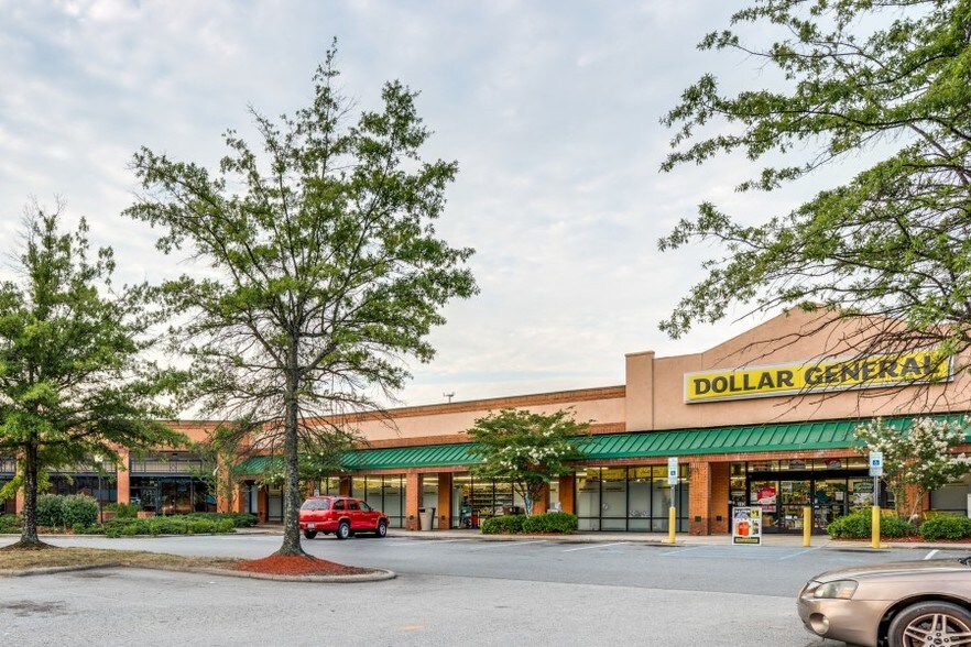 More Photos Of 1677 Westchester Dr, High Point Unknown For Lease