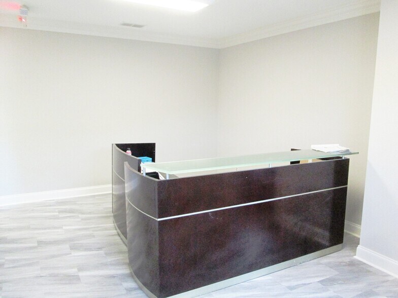 More Photos Of 5400 Laurel Springs Pky, Suwanee Office For Sale