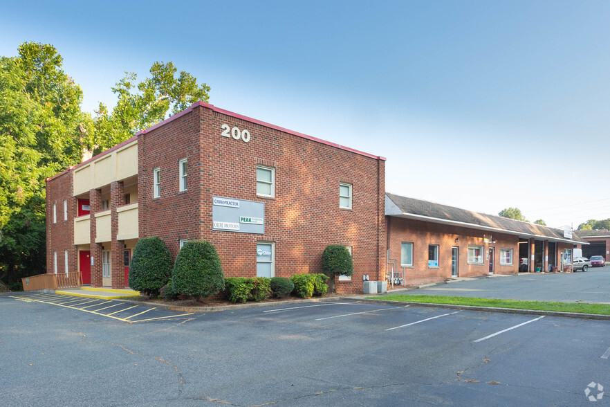 Primary Photo Of 200 Sanford Rd, Pittsboro Storefront Retail Office For Lease