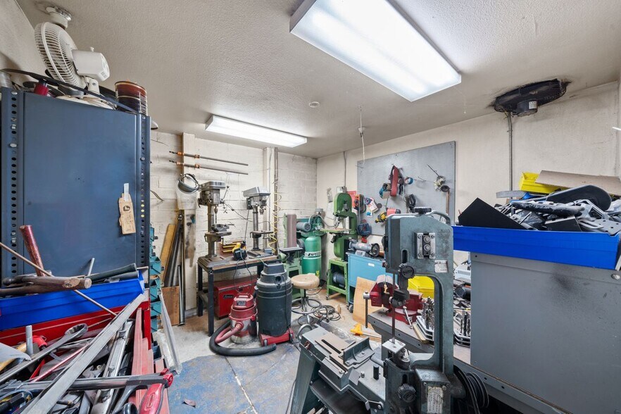 More Photos Of 2911 Shattuck Ave, Berkeley Storefront For Sale