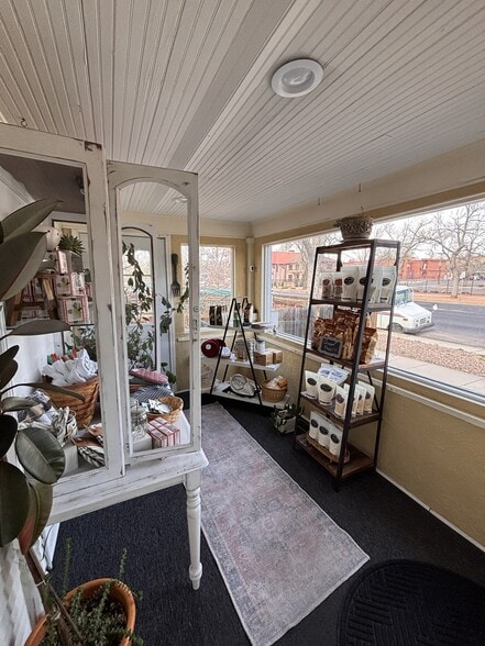 More Photos Of 2011 W Colorado Ave, Colorado Springs General Retail For Sale