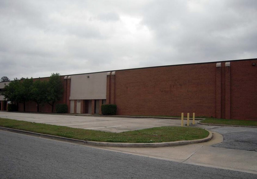 More Photos Of 325 Fulton Industrial Cir SW, Atlanta Distribution For Lease