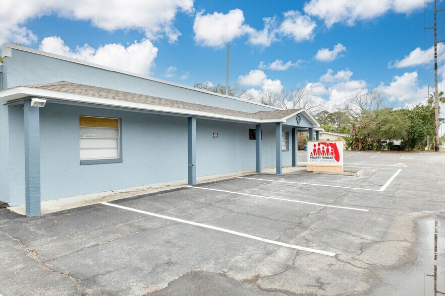 More Photos Of 14120 Old Dixie Hwy, Hudson Loft Creative Space For Lease