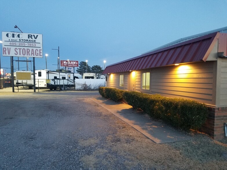 Primary Photo Of 7200 W Reno Ave, Oklahoma City Service For Lease