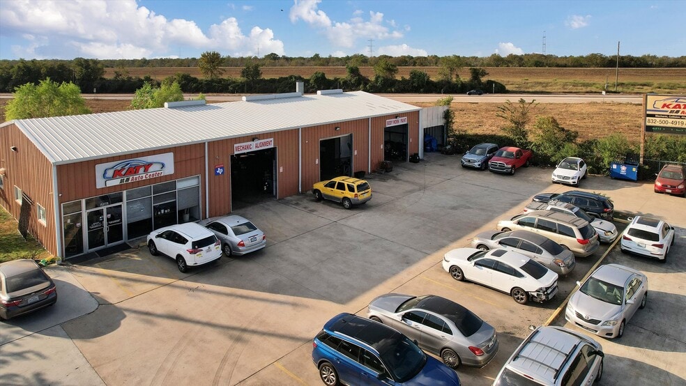 More Photos Of 17306 Alief Clodine Rd, Richmond Auto Repair For Sale