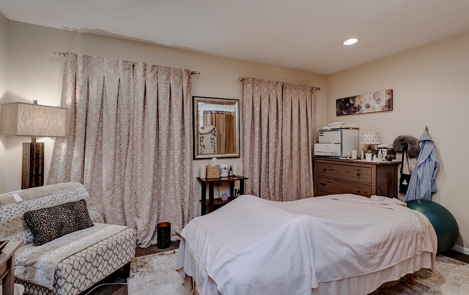 More Photos Of 350 S Garfield St, Denver General Retail For Sale