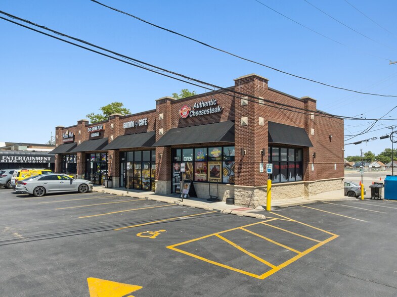 More Photos Of 1505 N Mannheim Rd, Stone Park Freestanding For Sale