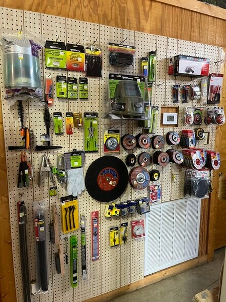 More Photos Of 17650 Texas 19, Montalba Auto Repair For Sale