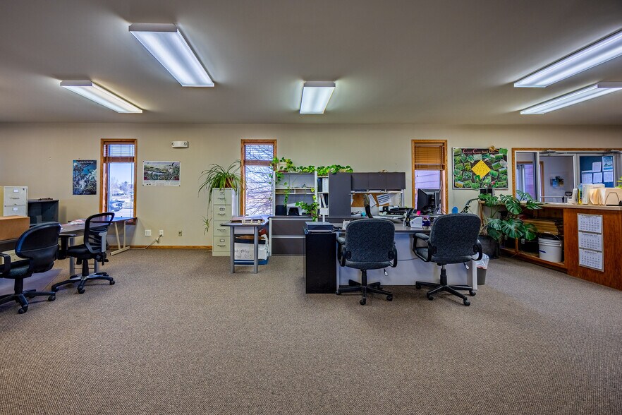 More Photos Of 1502 Progress Ct, Wheatland Office For Sale