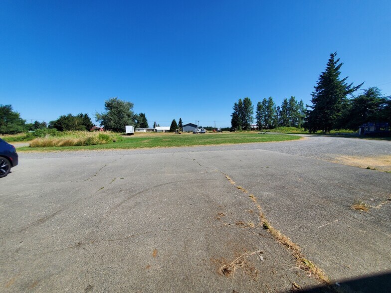More Photos Of 6881 E 5th Pl, Lynden Industrial For Sale