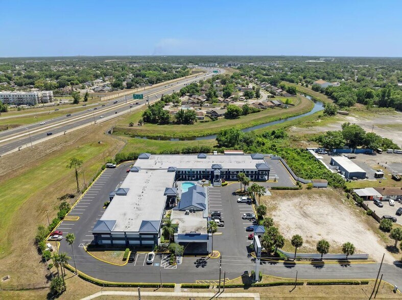 More Photos Of 8750 E Colonial Dr, Orlando Hotel For Sale