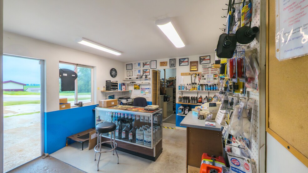 More Photos Of 438 S Main St, Dover Warehouse For Sale