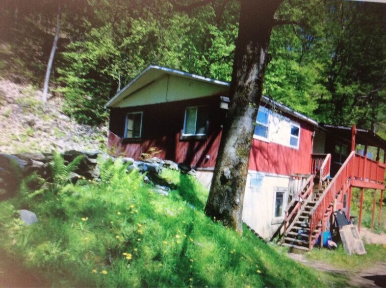 More Photos Of 49 Blueberry Hl, Pownal Manufactured Housing Mobile Home Park For Sale