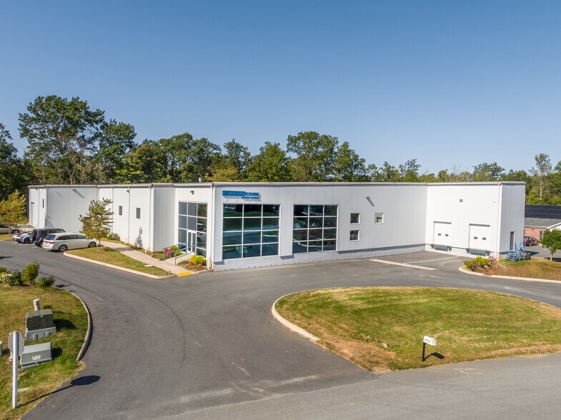 More Photos Of 48 Zion Station Ct, Troy Warehouse For Lease
