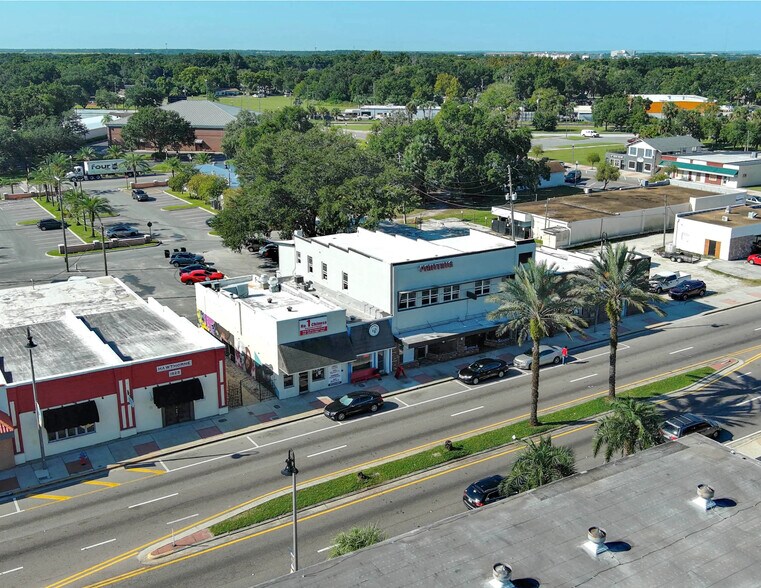 More Photos Of 32-34 E Main St, Apopka Storefront For Lease