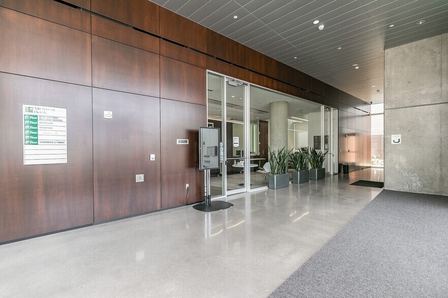 More Photos Of 500 S Clinton St, Iowa City Office Residential For Lease