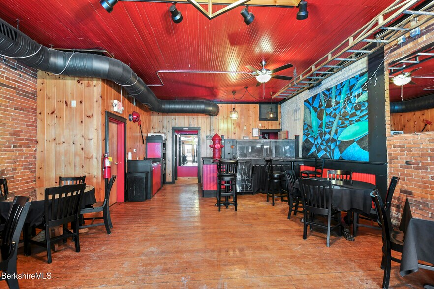 More Photos Of 47 Park St, Adams Restaurant For Sale