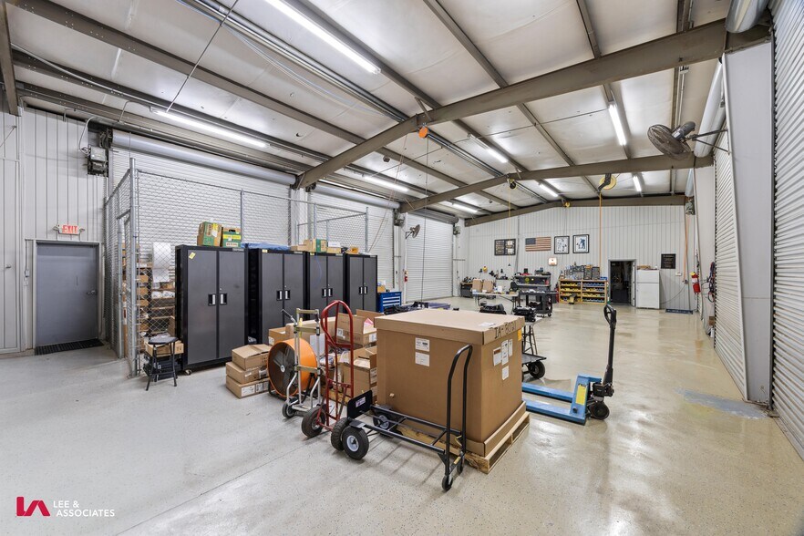 More Photos Of 885 Cripple Creek Dr, Lawrenceville Warehouse For Lease