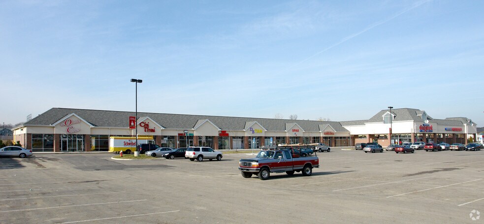 More Photos Of 5571-5599 N Hamilton Rd, Gahanna Storefront For Lease