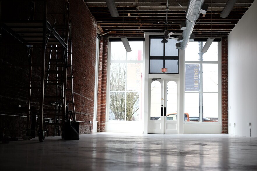 More Photos Of 330-338 SE Martin Luther King Jr Blvd, Portland Loft Creative Space For Lease