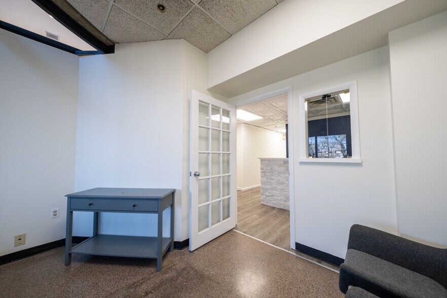 More Photos Of 1301 Grandview Ave, Pittsburgh Office For Sale