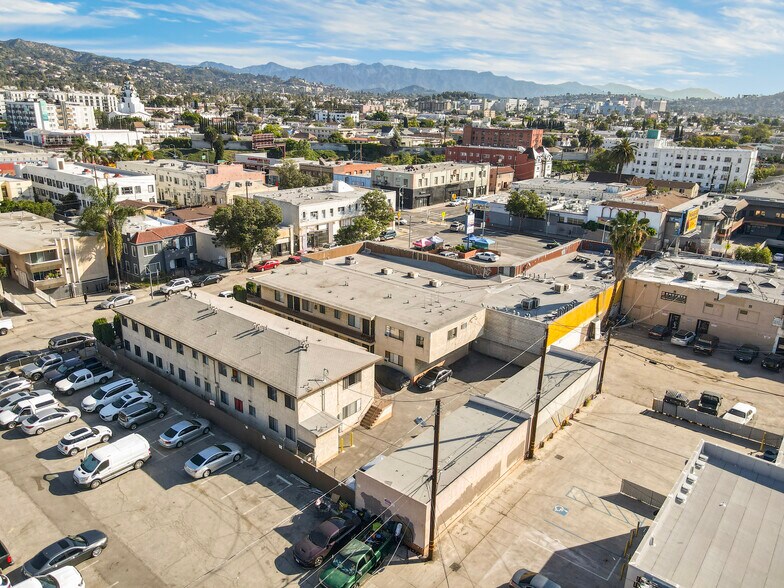 More Photos Of 5516 Virginia Ave, Los Angeles Multifamily For Sale