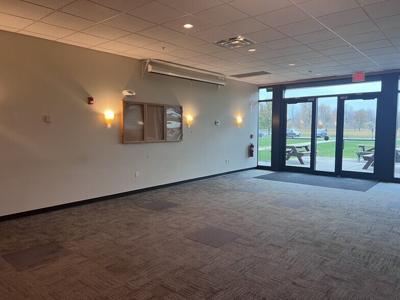 More Photos Of 500 Colvin Woods Pky, Tonawanda Medical For Lease
