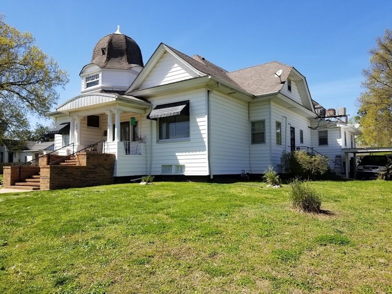 More Photos Of 218 2nd St, Fulton Apartments For Sale