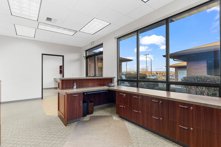More Photos Of 309 72nd, Yakima Office For Lease
