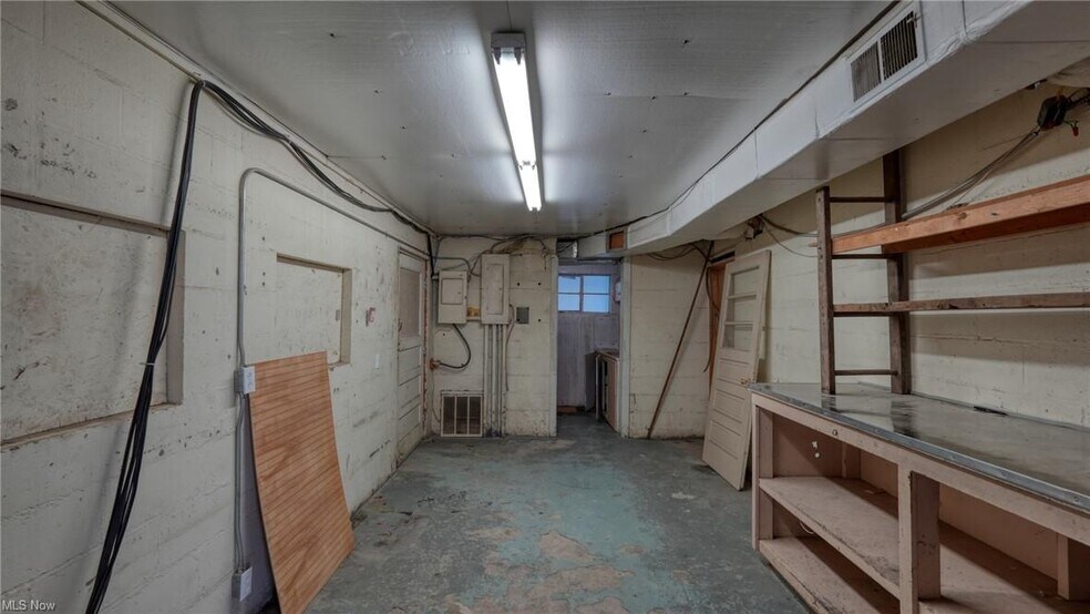 More Photos Of 11445 E Pike Rd, Cambridge Light Manufacturing For Lease