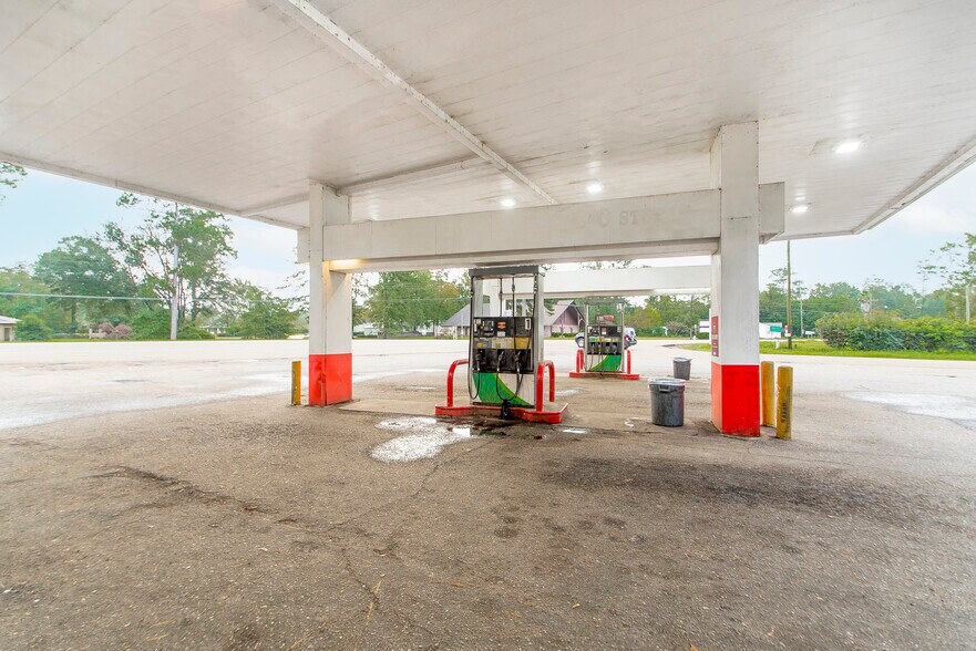 More Photos Of 11597 21, Bogalusa Convenience Store For Sale