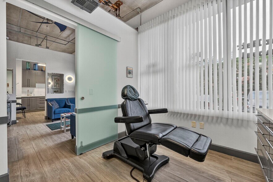 More Photos Of 1033-1077 River Rd, Edgewater Apartments For Sale