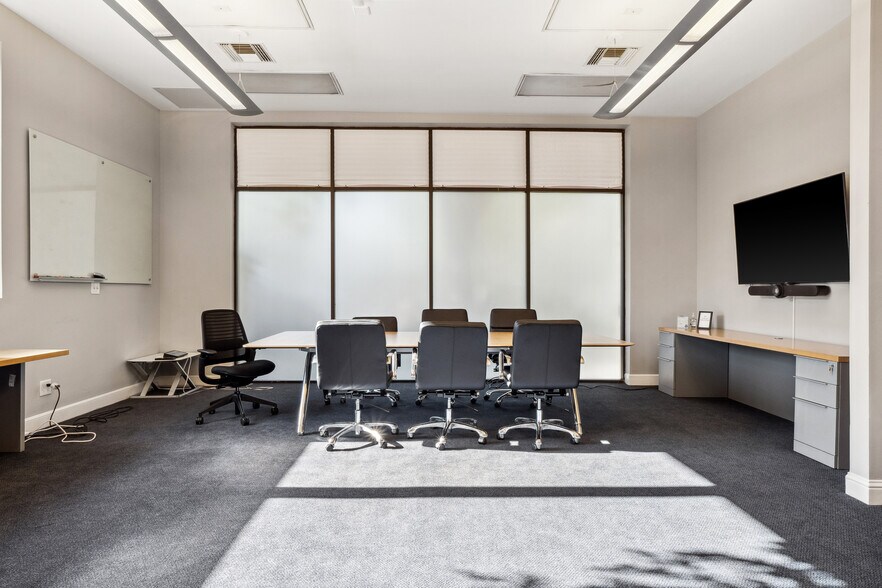 More Photos Of 247 High St, Palo Alto Office For Lease