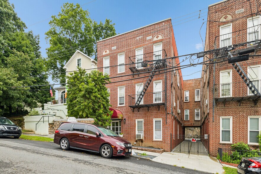 More Photos Of 257 E 238th St, Bronx Apartments For Sale